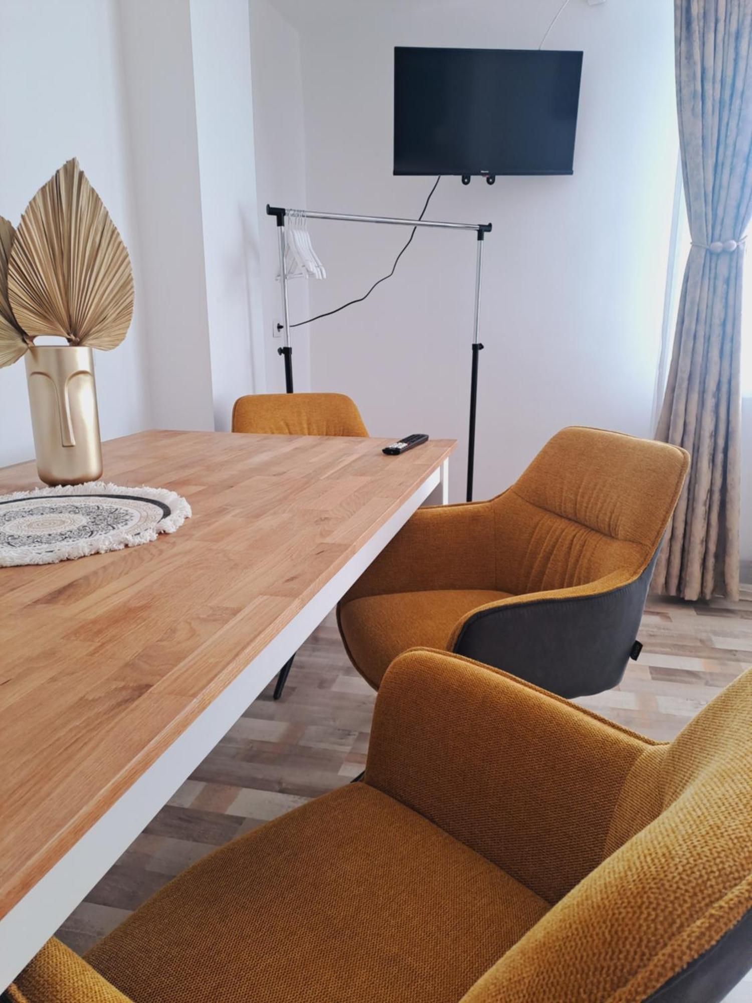 7 Level Central Apartments ميركورا تشيوك الغرفة الصورة